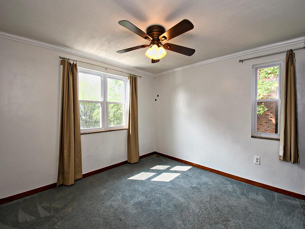 135 Harding Road Pittsburgh, PA 15229 - Photo 12 of 21 Gallery Image 12