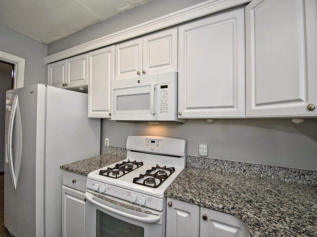 135 Harding Road Pittsburgh, PA 15229 - Photo 8 of 21 Gallery Image 8