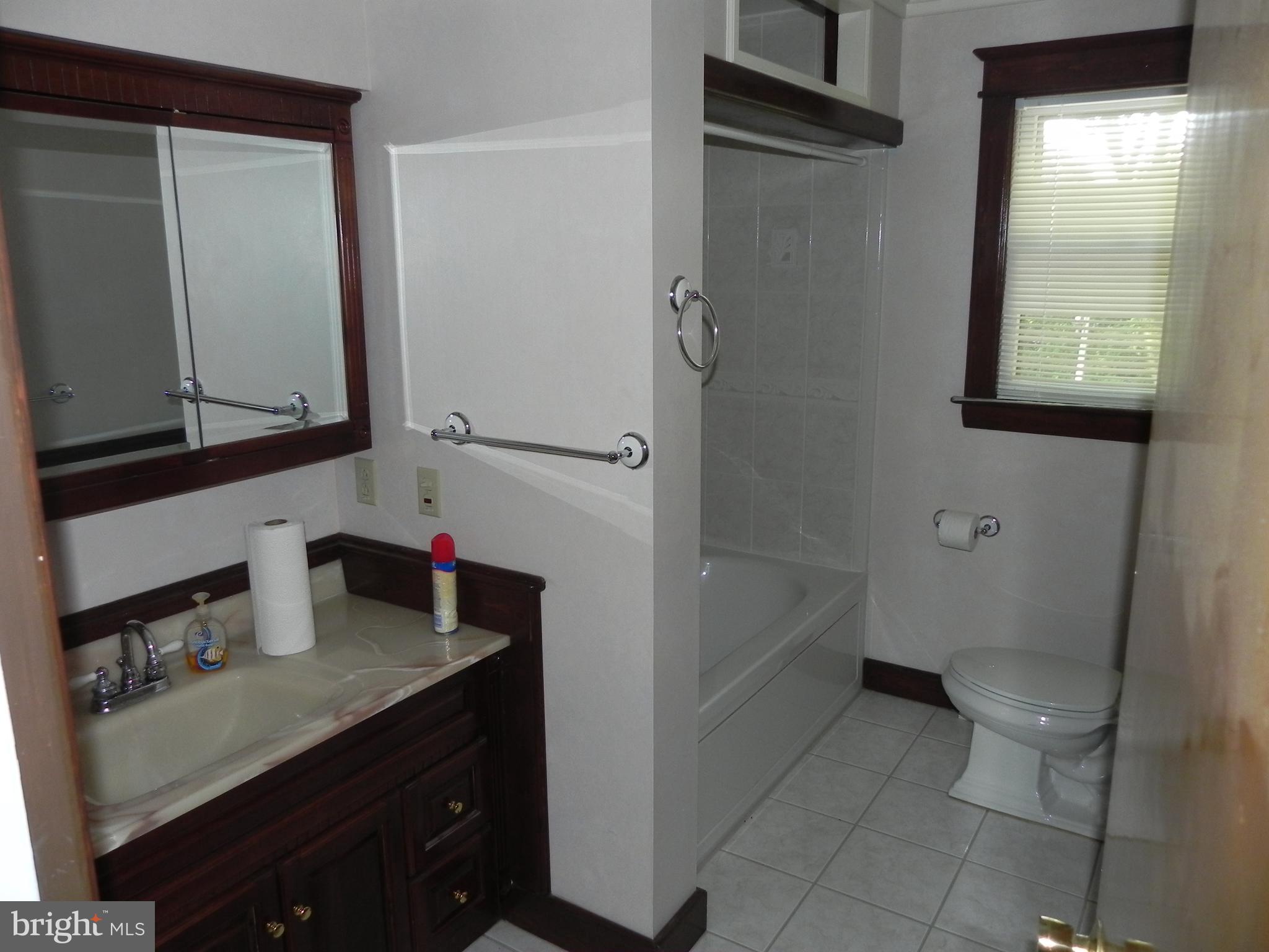 3014 Elm Road Reading, PA 19605 - Photo 18 of 32 Main Bath