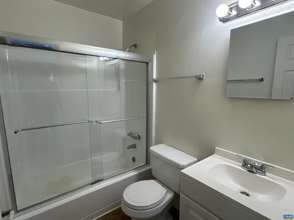 $1,725 | 2432 Eastham Hill, Charlottesville, VA 22911