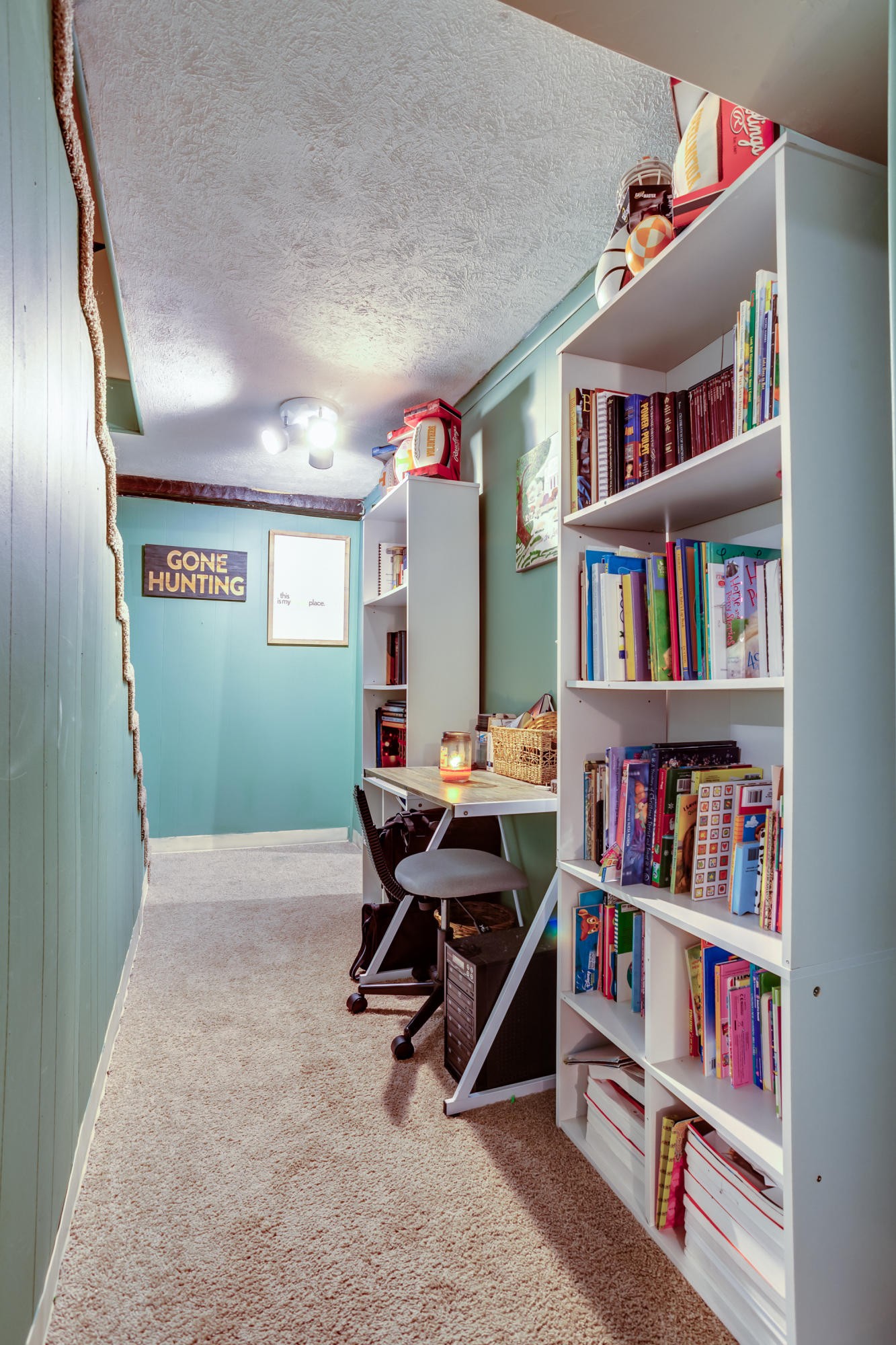 1283 Laurel Road Clinton, TN 37716 - Photo 24 of 29 a workspace with a book shelf and a window