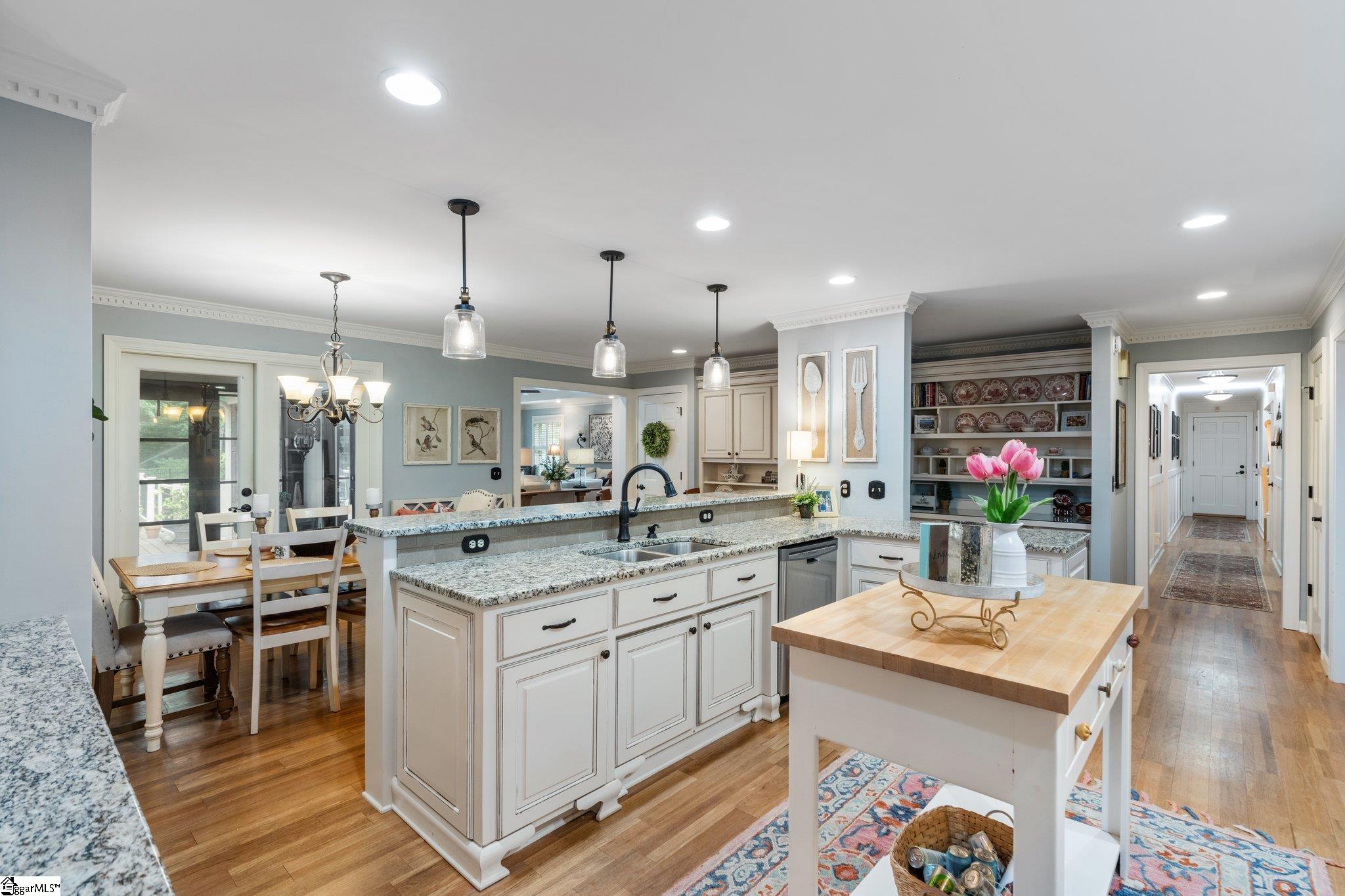 102 Cranberry Way Easley, SC 29642 - Photo 8 of 36 Gallery Image 8