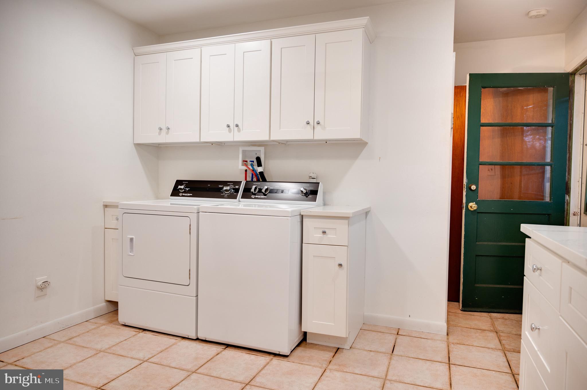 226 Ivy Road Beverly, NJ 08010 - Photo 8 of 24