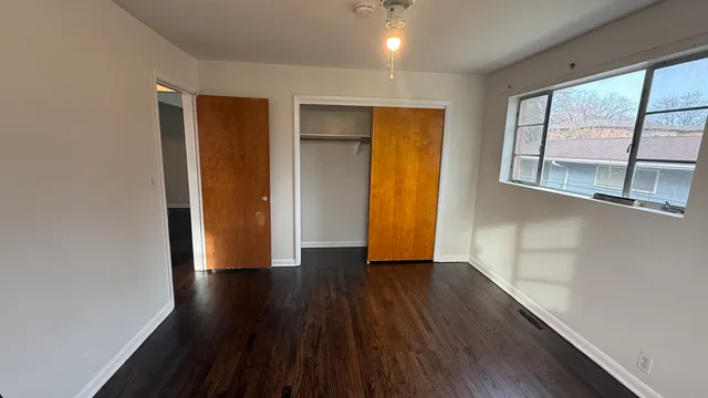 $1,600 | 1014 Edwards Street, Unit 1, Waukegan, IL 60085