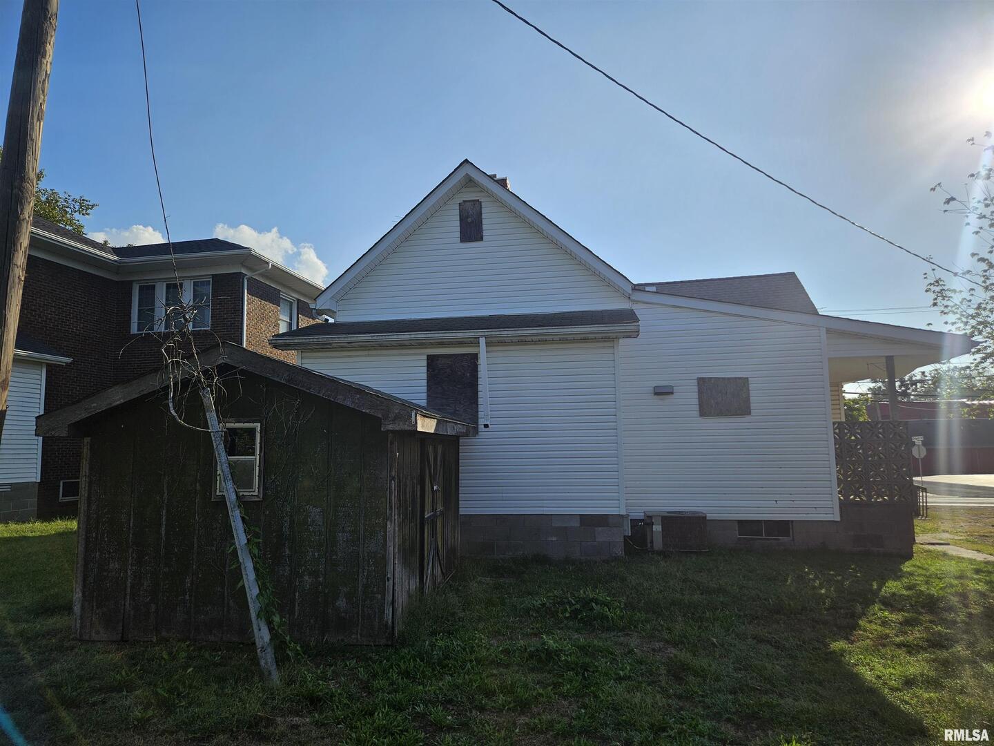 1105 Organ Street Eldorado, IL 62930 - Photo 4 of 18