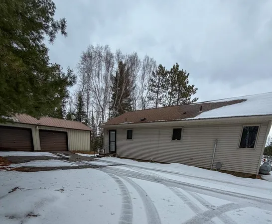 $349,900 | 10153 South Clear Lake Road, Britt, MN 55710
