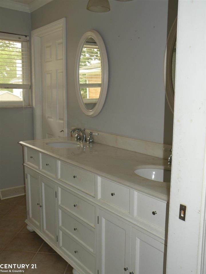 984 Capac Road Allenton, MI 48002 - Photo 20 of 38
