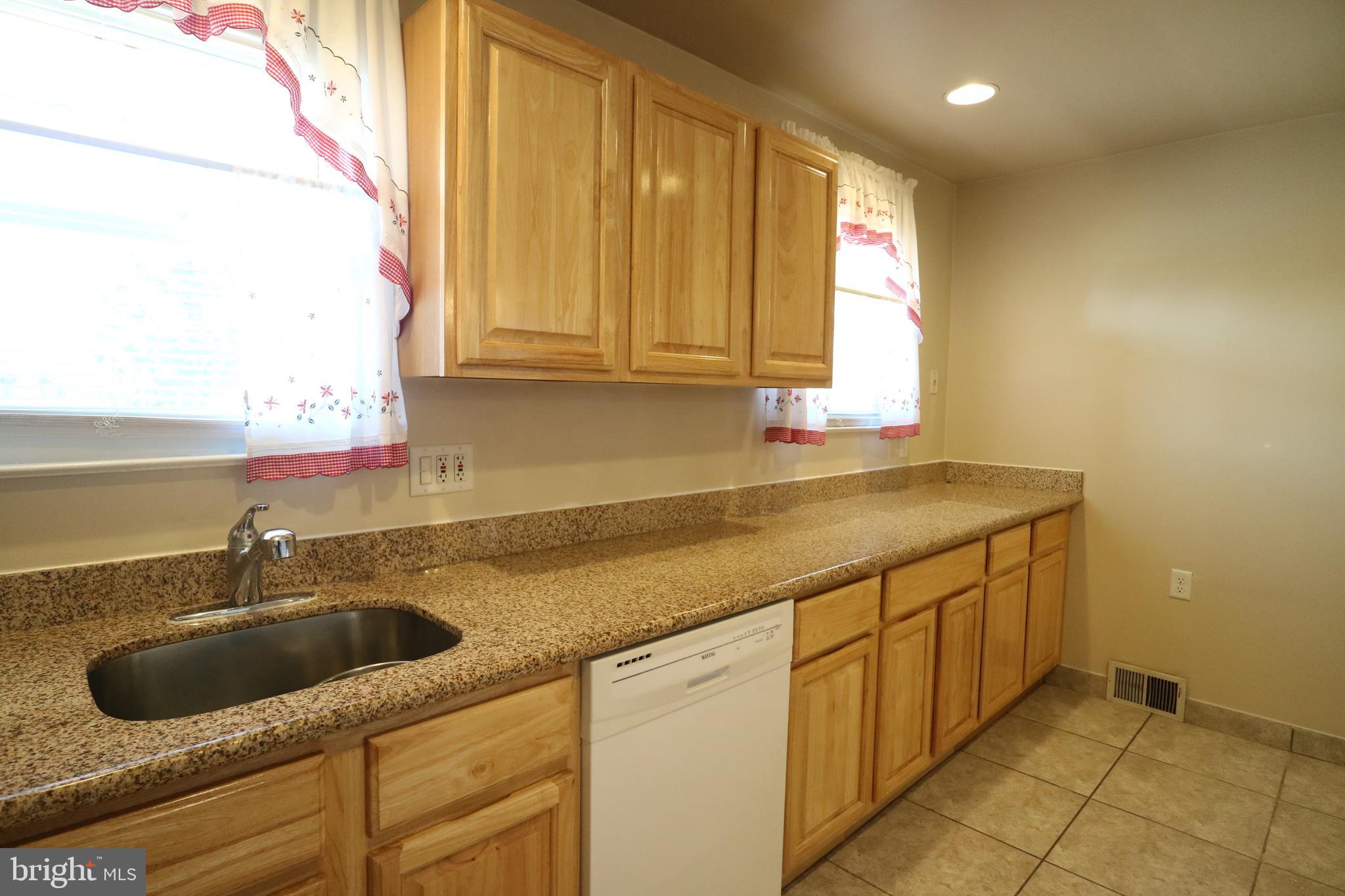 1925 Tomlinson Road Philadelphia, PA 19116 - Photo 8 of 19 Gallery Image 8