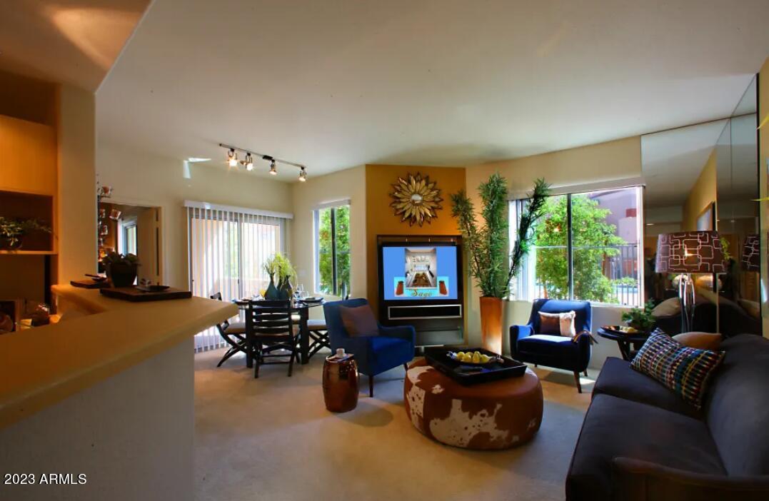 28575 North Black Cyn Highway, Unit 2 Phoenix, AZ 85085 - Photo 4 of 14 Great Room