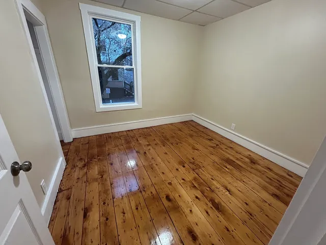 $2,500 | 40 Grand Street, Unit 2, Worcester, MA 01610