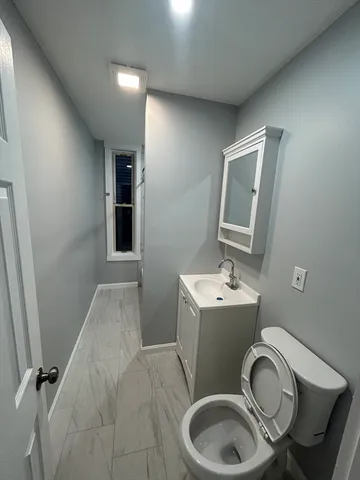 $2,500 | 40 Grand Street, Unit 2, Worcester, MA 01610