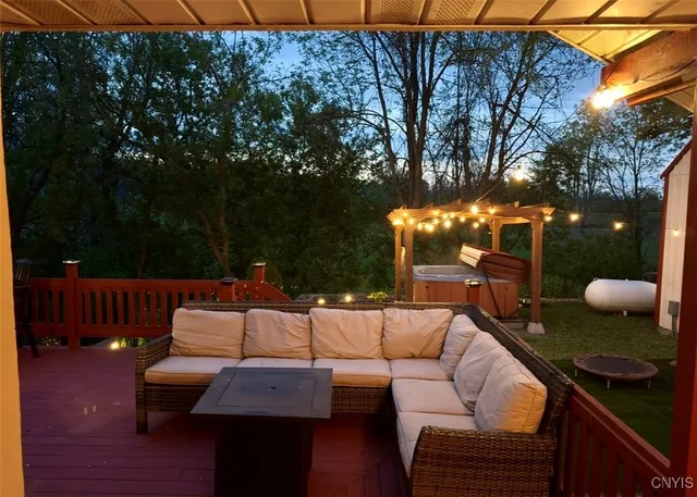 $344,900 | 8929 State Route, Chaumont, NY 13622