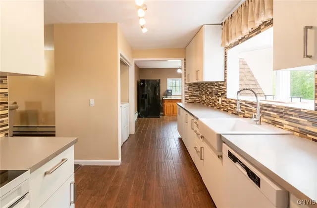 $344,900 | 8929 State Route, Chaumont, NY 13622