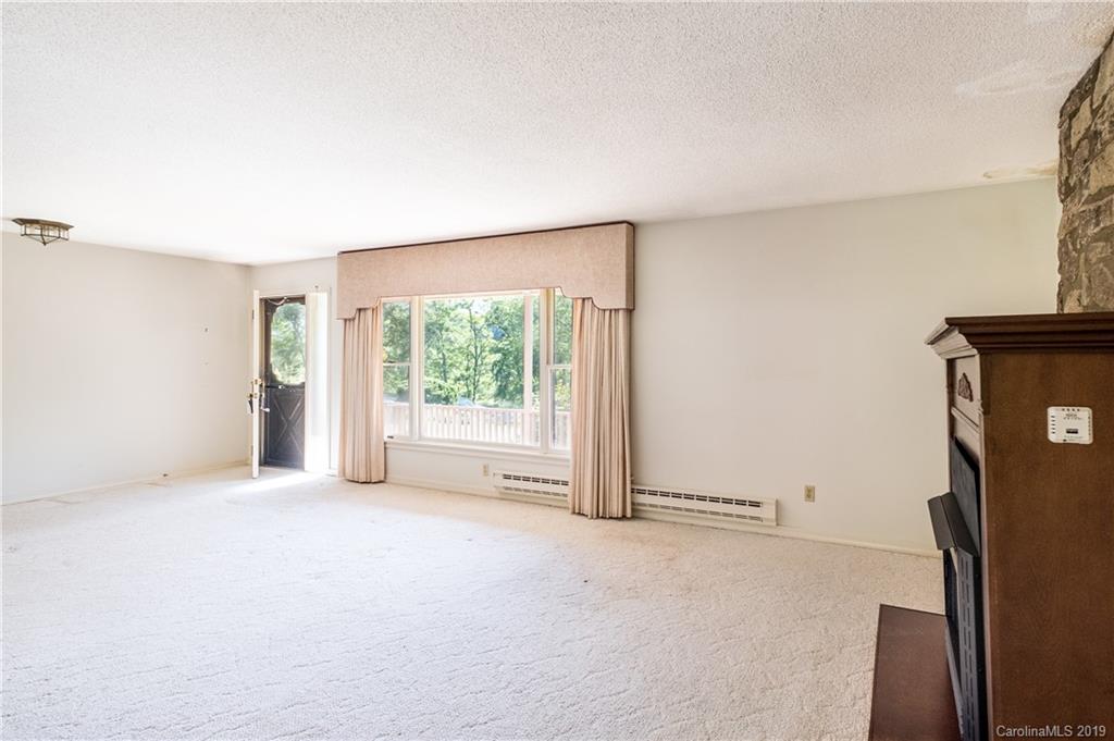 1086 Jones Cove Road Clyde, NC 28721 - Photo 11 of 29