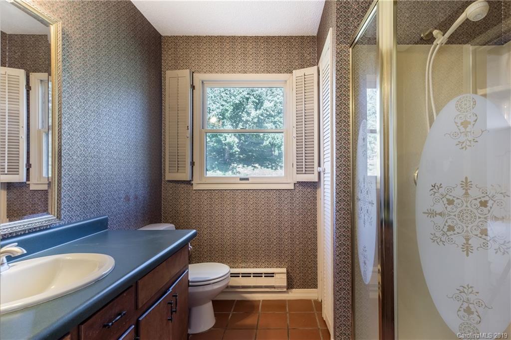 1086 Jones Cove Road Clyde, NC 28721 - Photo 20 of 29