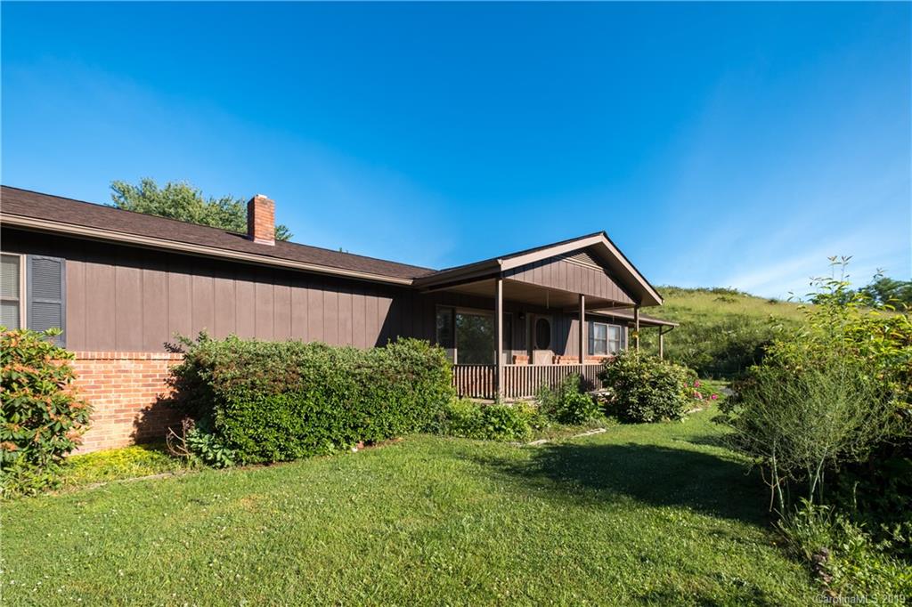 1086 Jones Cove Road Clyde, NC 28721 - Photo 5 of 29