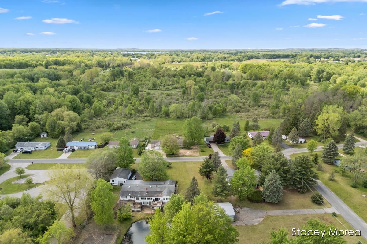 1910 Waterview Way Crystal, MI 48818 - Photo 33 of 33 IMG_1036