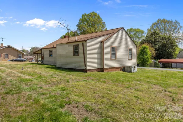$139,900 | 208 Ellis Street, Albemarle, NC 28001