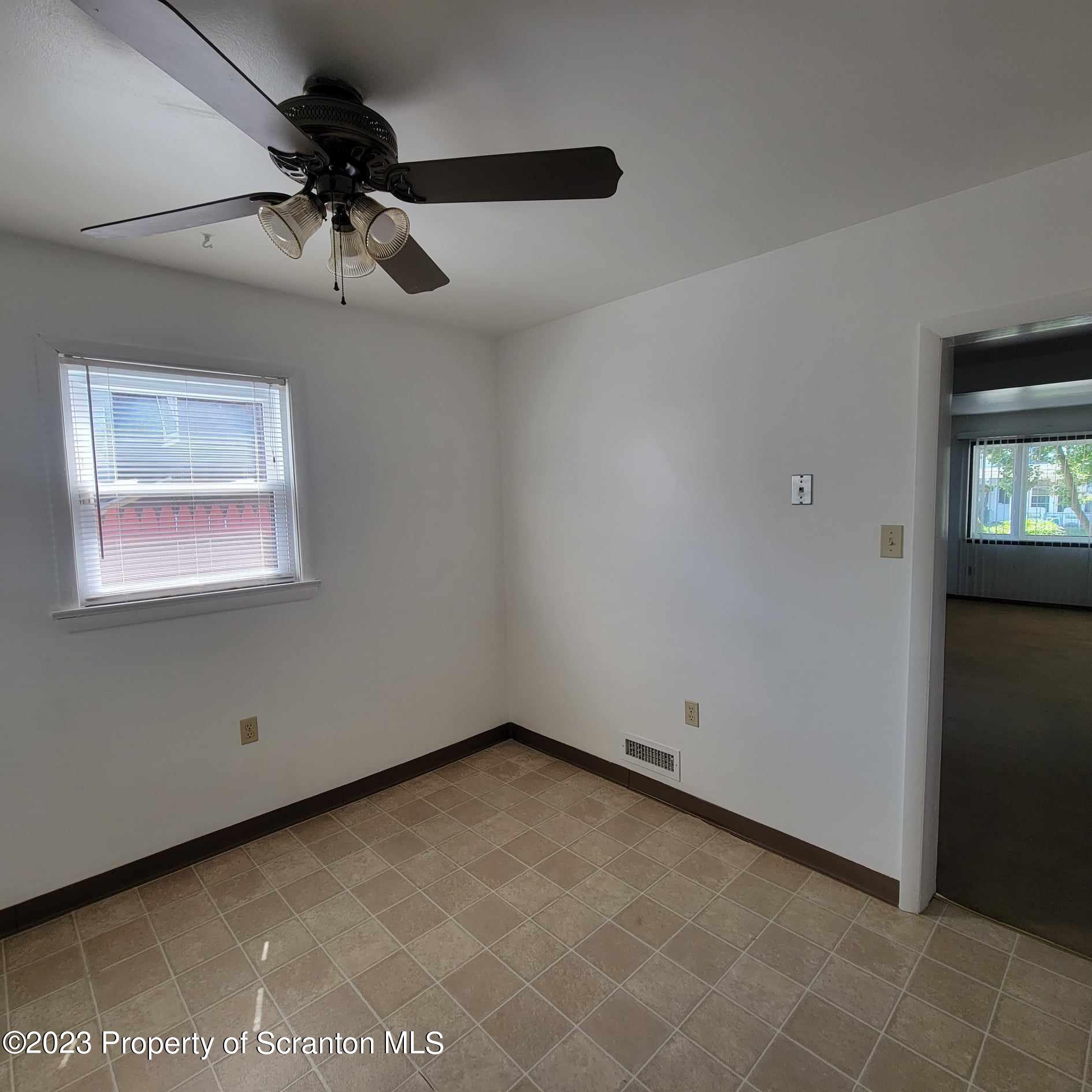 648 Prescott Avenue Scranton, PA 18510 - Photo 13 of 25 a view of an empty room