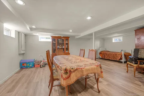 $1,250,000 | 40 Vassar Street, Garden City, NY 11530