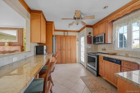 $1,250,000 | 40 Vassar Street, Garden City, NY 11530