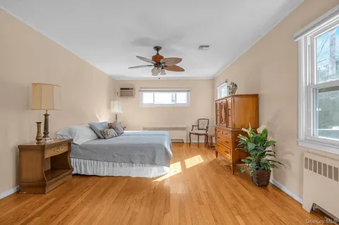 $1,250,000 | 40 Vassar Street, Garden City, NY 11530