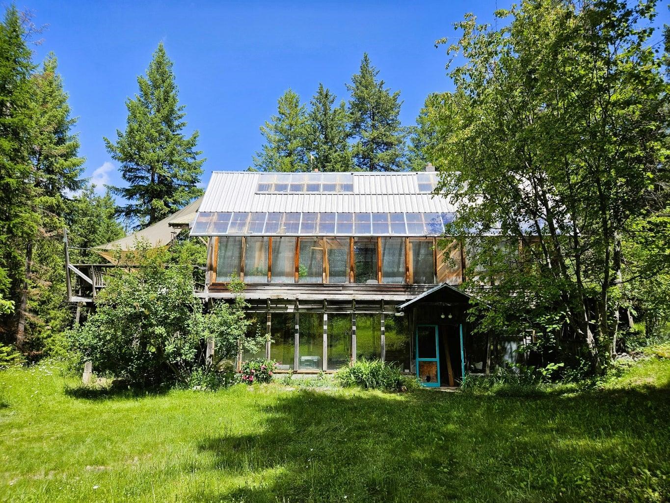 1407 Old CC Road Colville, WA 99114 - Photo 4 of 47