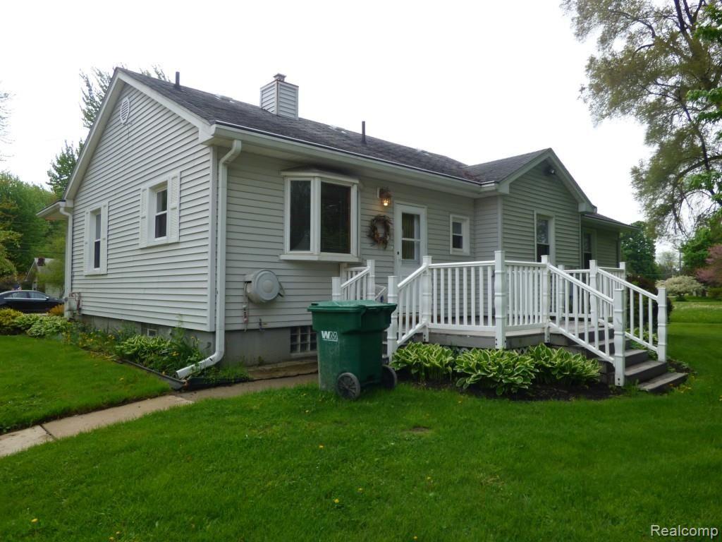 5864 Dellor Road Belleville, MI 48111 - Photo 27 of 32 P1140196.jpg