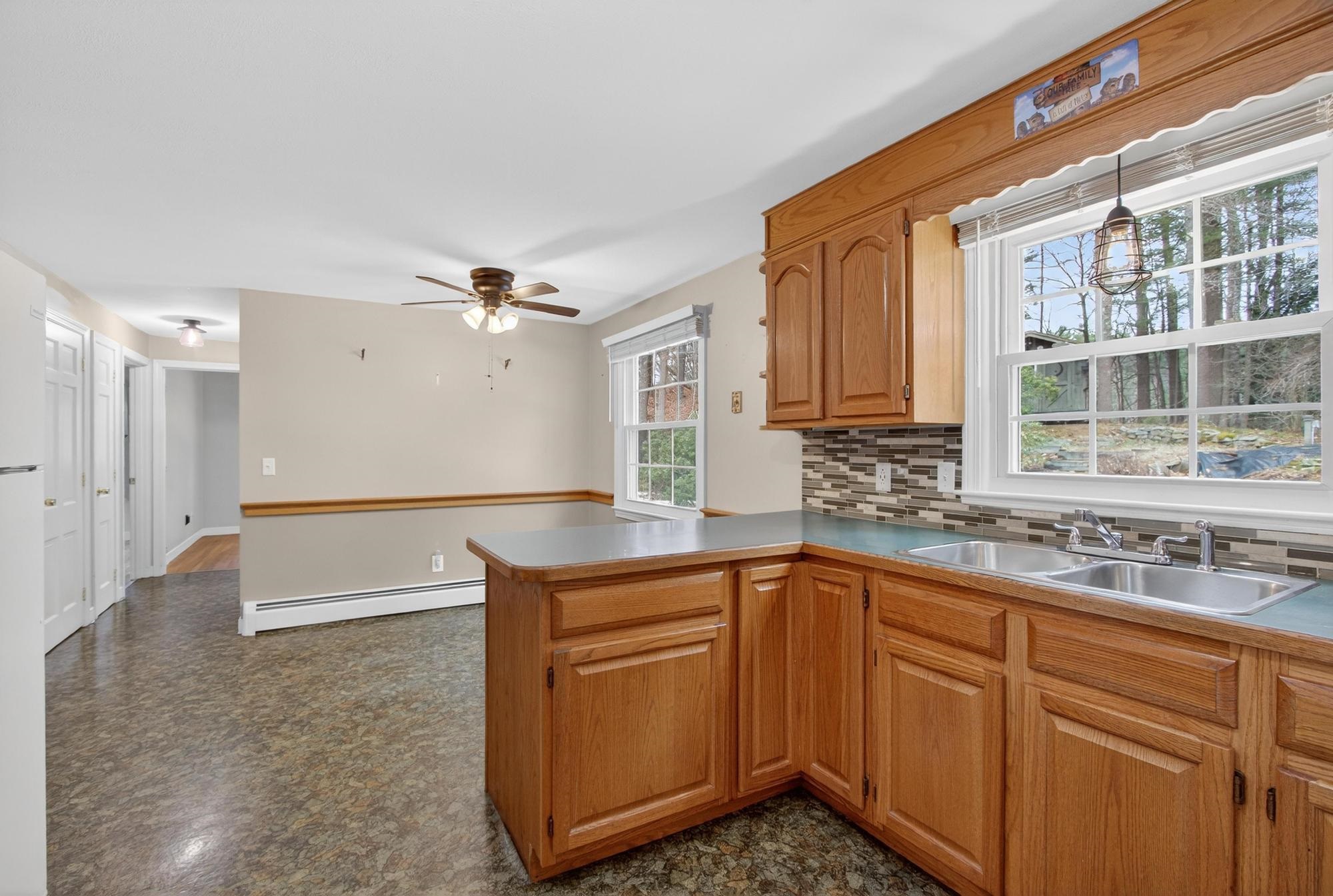 36 Bedford Road Merrimack, NH 03054 - Photo 7 of 30