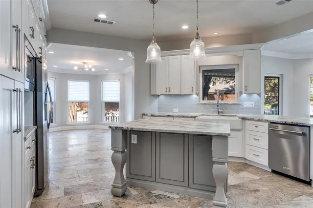 $4,950 | 7221 Briarnoll Drive, Dallas, TX 75252