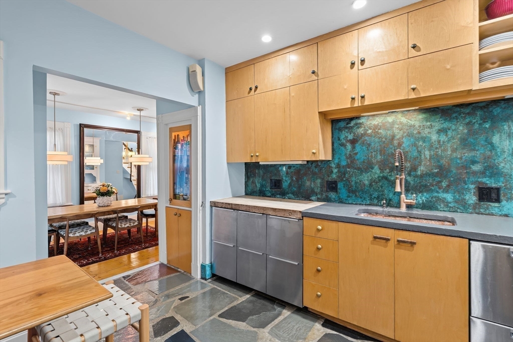 10 Dewolf Street, Unit 2 Boston, MA 02125 - Photo 11 of 35