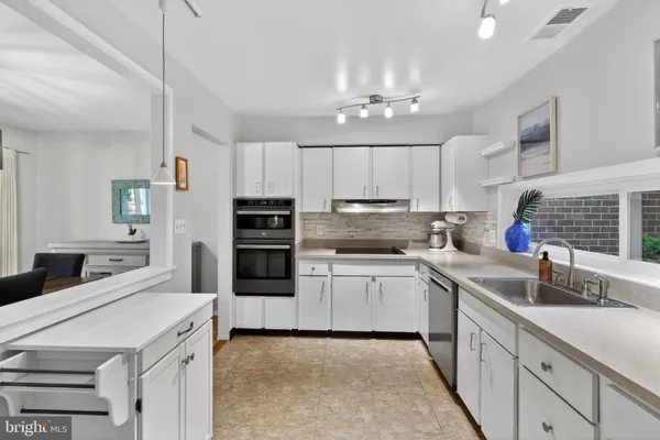 $625,000 | 11519 Links Drive, Reston, VA 20190