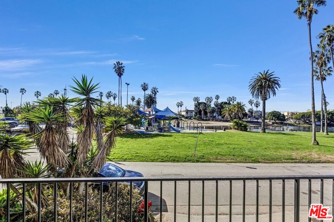 6655 Esplanade, Unit 1 Playa del Rey, CA 90293 - Photo 19 of 23