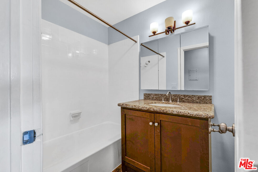 6655 Esplanade, Unit 1 Playa del Rey, CA 90293 - Photo 8 of 23
