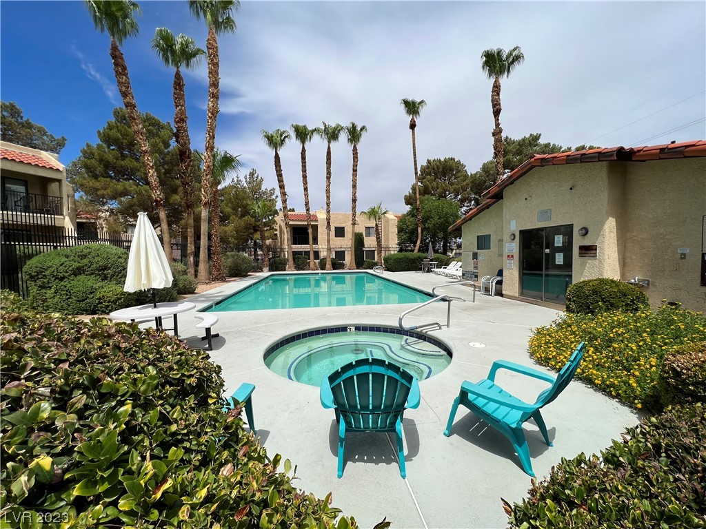 601 Cabrillo Circle, Unit 749 Henderson, NV 89015 - Photo 1 of 17