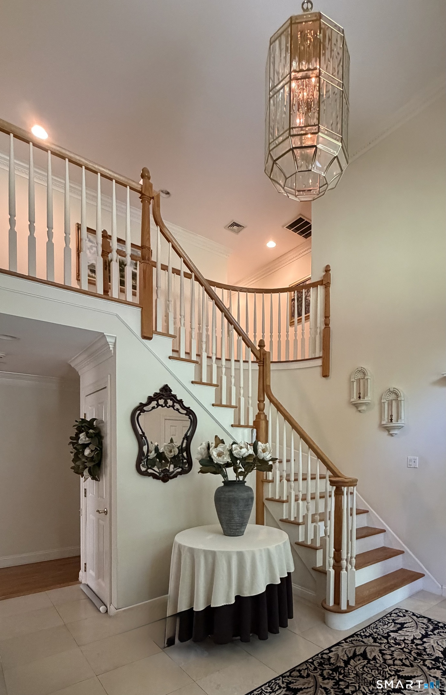 918 Rock Rimmon Road Stamford, CT 06903 - Photo 2 of 12