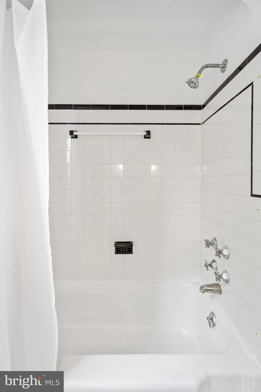 904 Andover Road Baltimore, MD 21218 - Photo 20 of 30 Enjoy this Spa-like Retreat