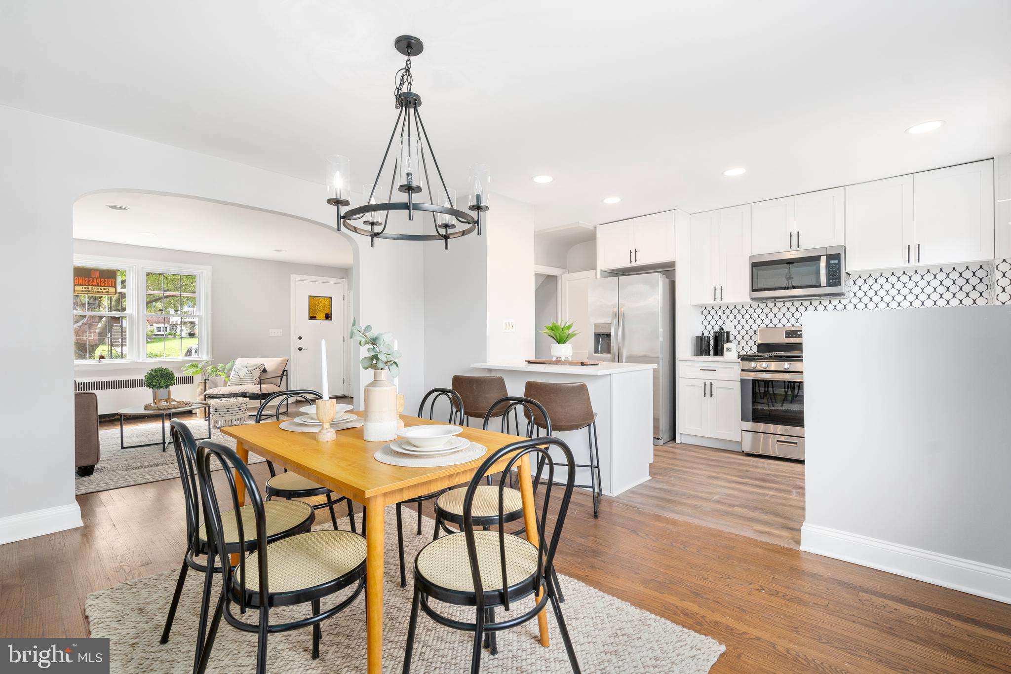 904 Andover Road Baltimore, MD 21218 - Photo 7 of 30 Perfect for Family Meals
