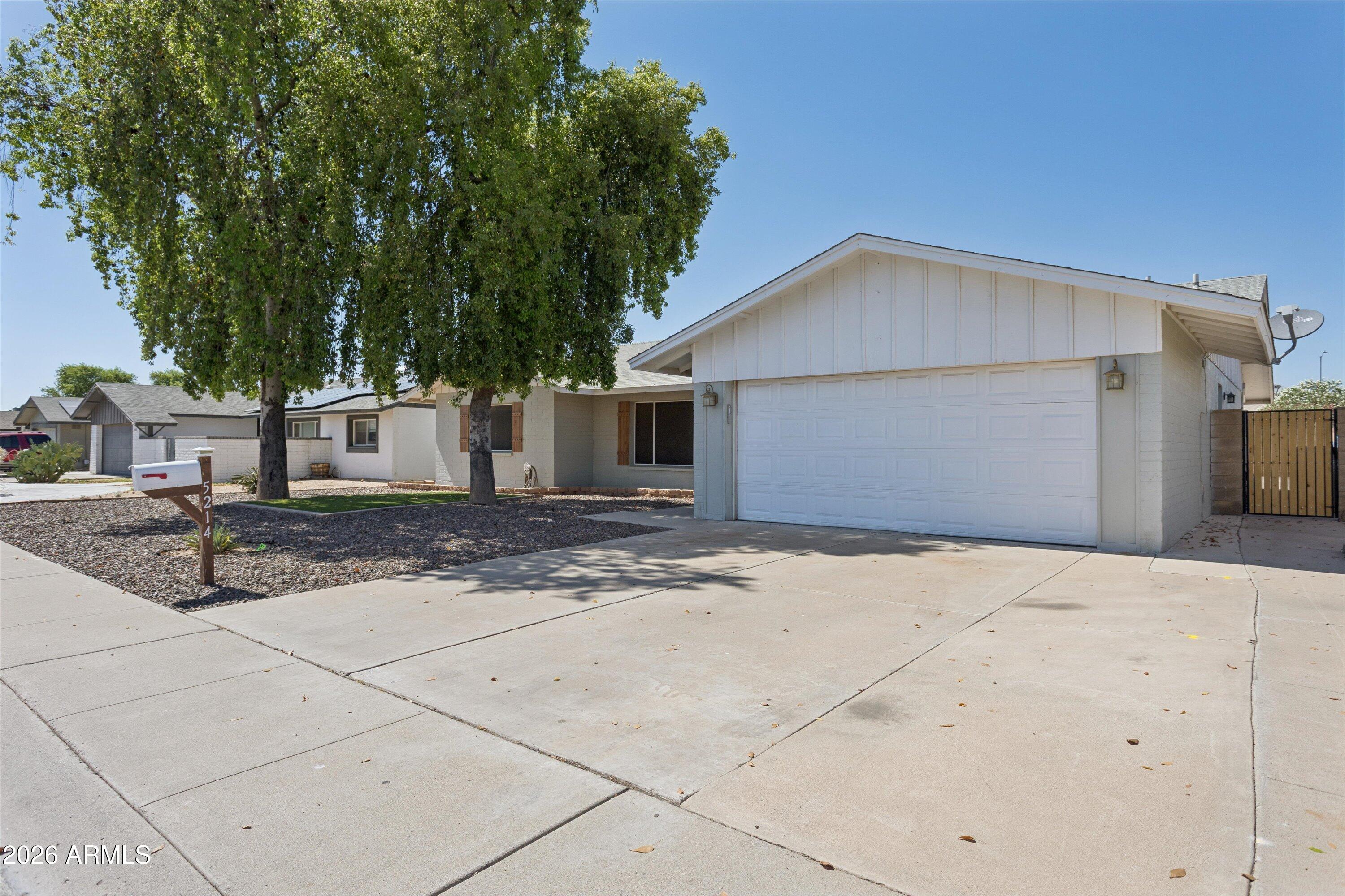 5214 West Redfield Road Glendale, AZ 85306 - Photo 2 of 42