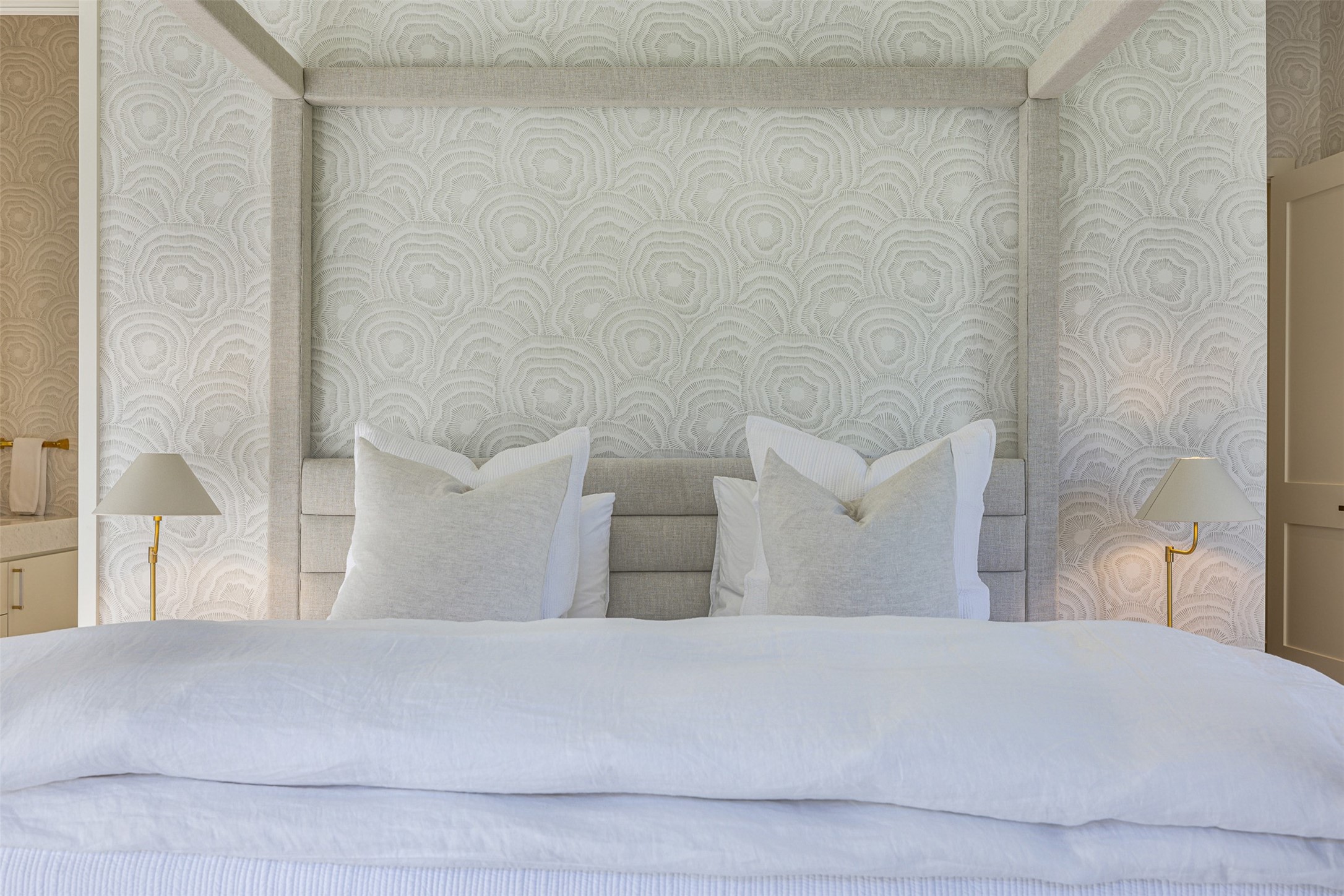 830 South Weyand Road Round Top, TX 78954 - Photo 9 of 35 a bedroom with a bed and a lamp