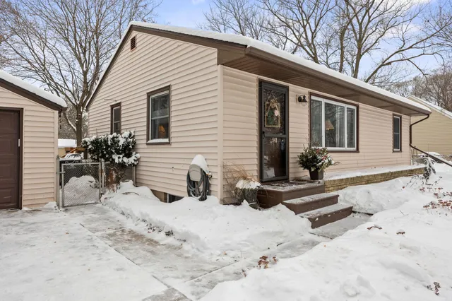 $375,000 | 548 Doris Avenue, Shoreview, MN 55126