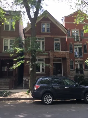 $1,625 | 3246 North Seminary Avenue, Unit 1R, Chicago, IL 60657