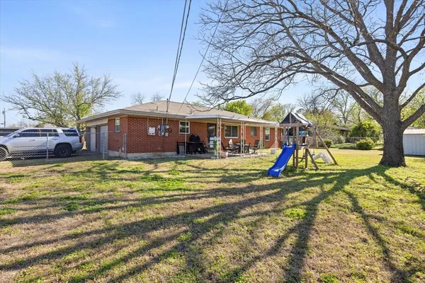 $2,000 | 1409 Melissa Drive, Stephenville, TX 76401