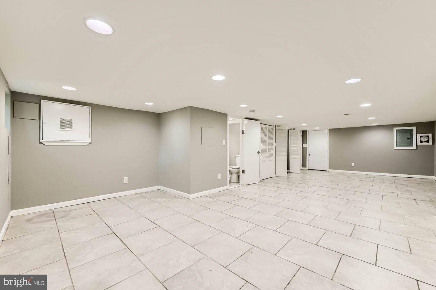 3927 Boarman Avenue Baltimore, MD 21215 - Photo 21 of 31