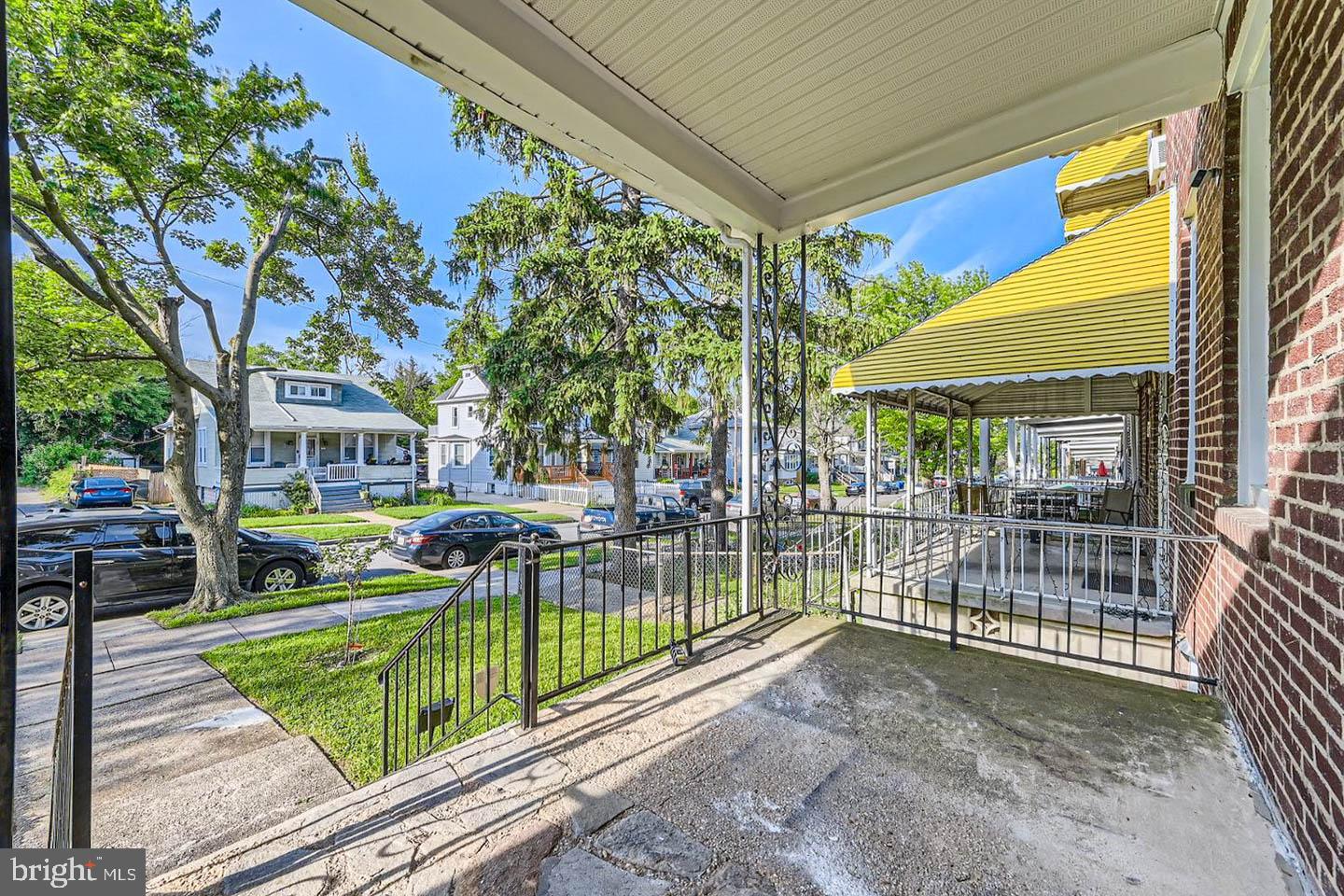 3927 Boarman Avenue Baltimore, MD 21215 - Photo 4 of 31