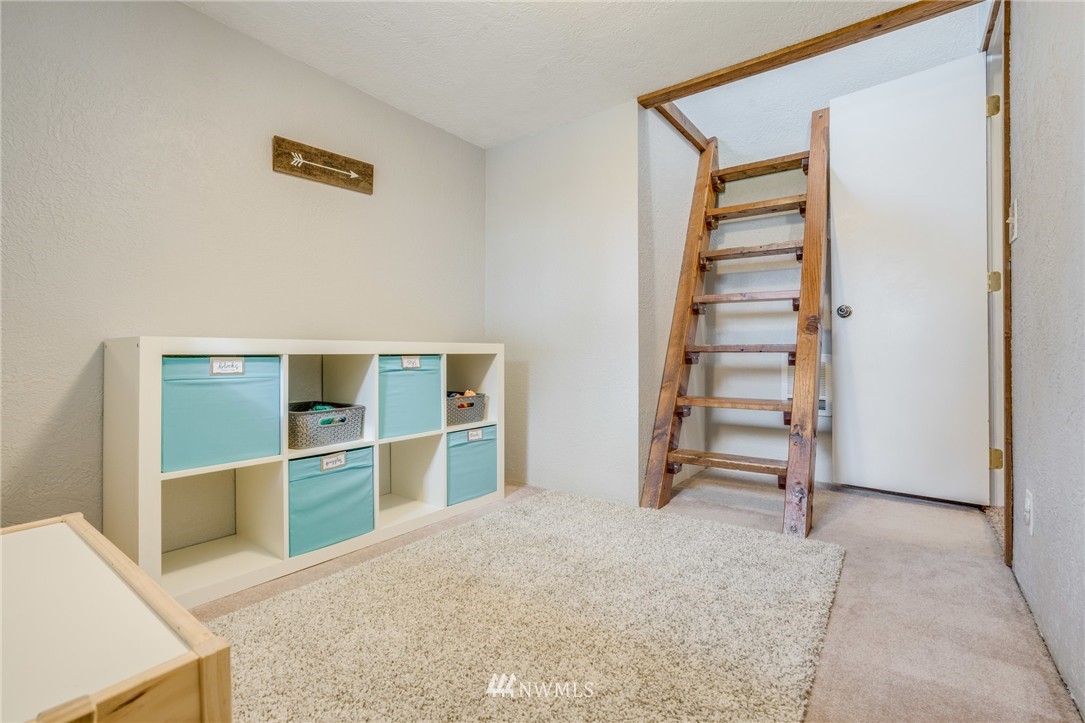 16471 113th Avenue Southeast Renton, WA 98055 - Photo 14 of 17 Gallery Image 14