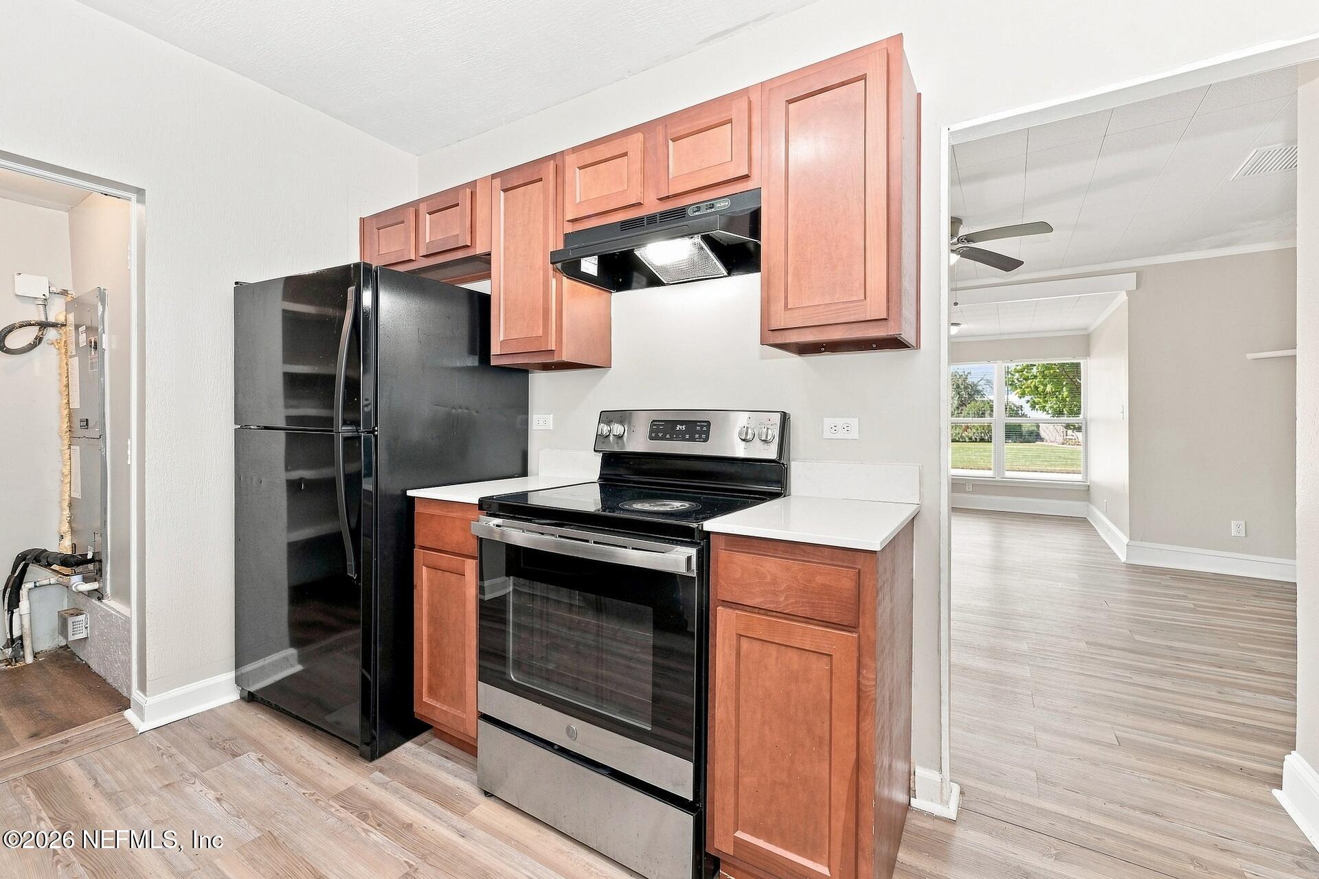 9776 Hogan Road Jacksonville, FL 32246 - Photo 3 of 16 005 - Kitchen