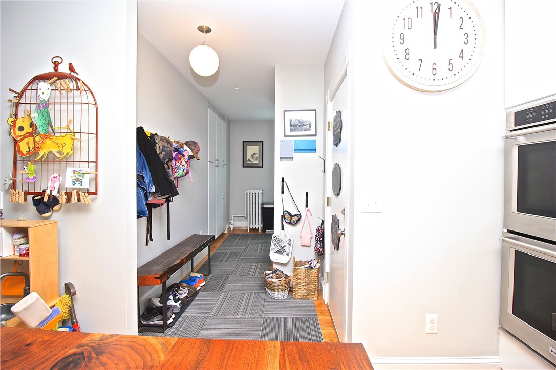 13 Bliss Road Newport, RI 02840 - Photo 11 of 41