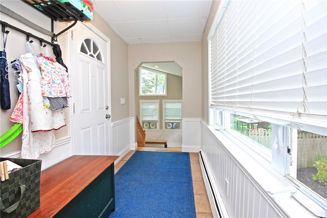 13 Bliss Road Newport, RI 02840 - Photo 15 of 41