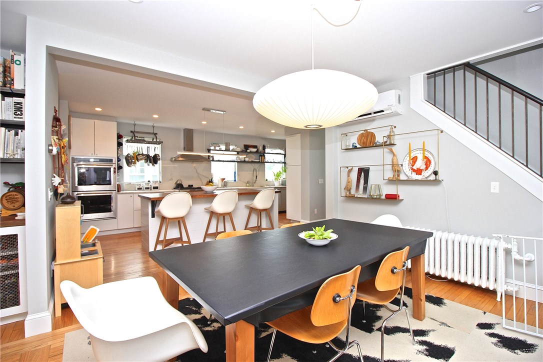 13 Bliss Road Newport, RI 02840 - Photo 2 of 41